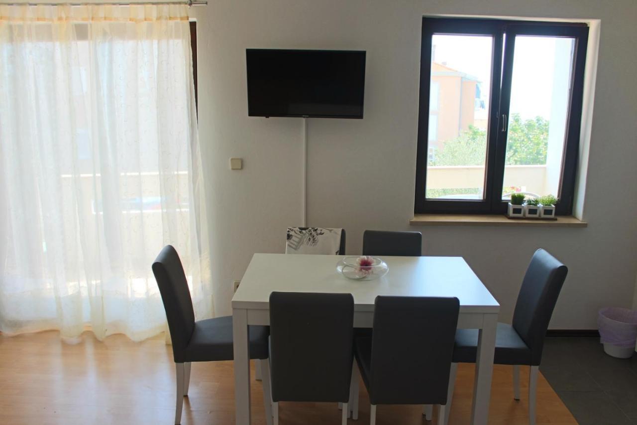 Apartment Arna Крк Екстер'єр фото