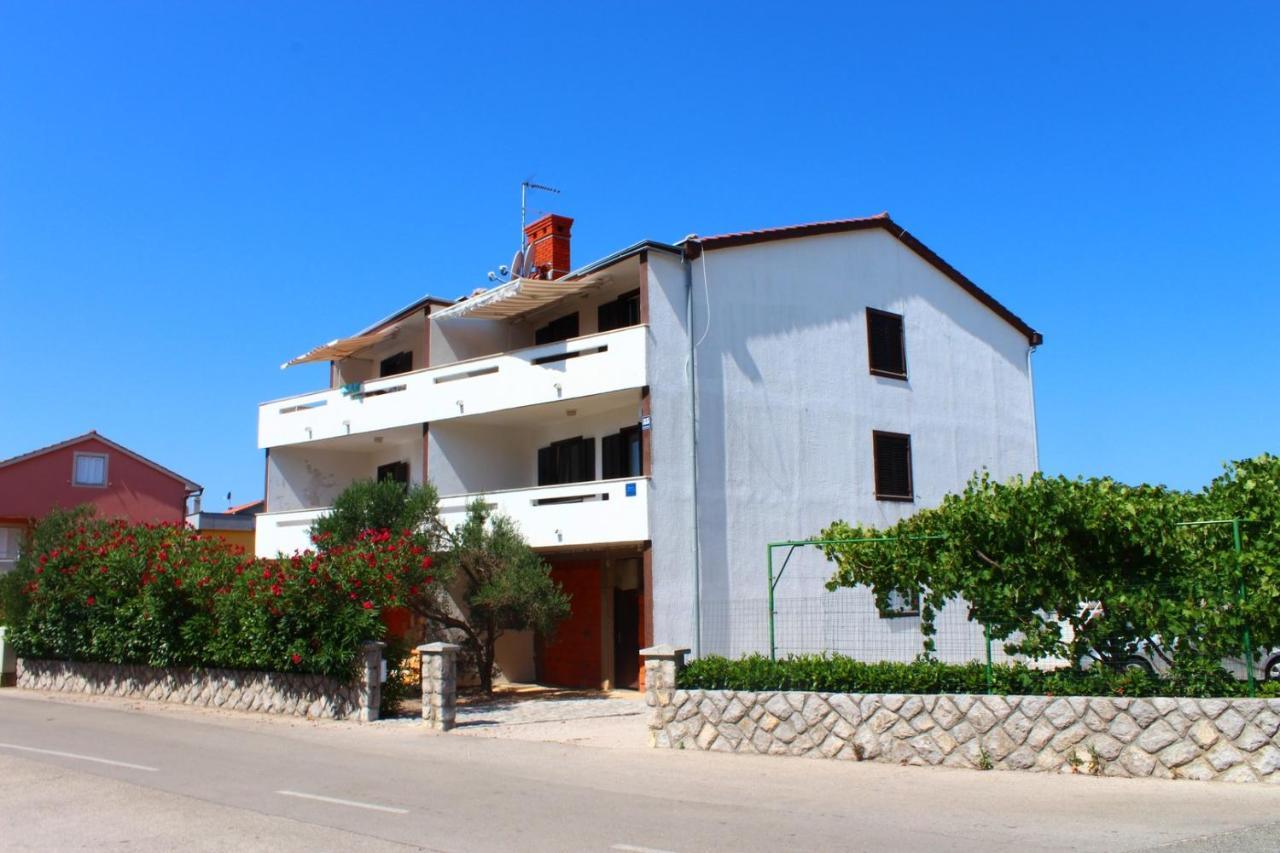 Apartment Arna Крк Екстер'єр фото