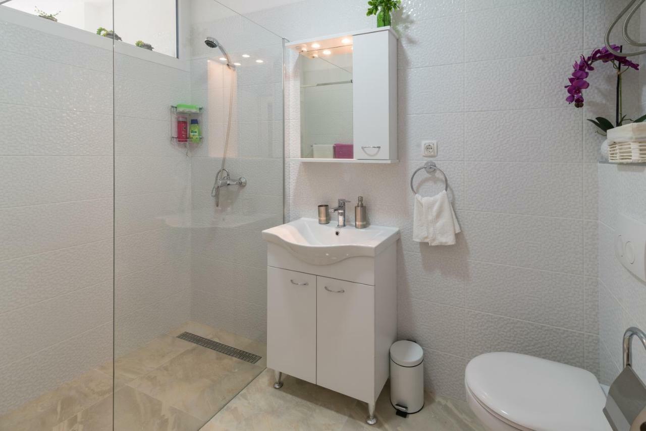 Apartment Arna Крк Екстер'єр фото