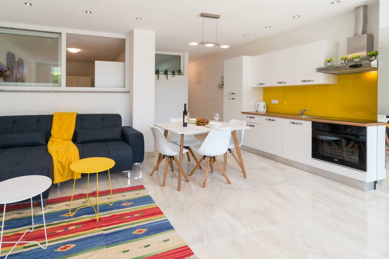 Apartment Arna Крк Екстер'єр фото